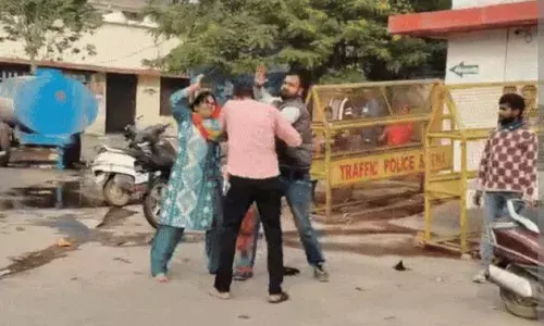 Trending News: ਪਤਨੀ ਨੇ ਪੁਲਿਸ ਚੌਕੀ ਚ ASI ਪਤੀ ਨੂੰ ਚੱਪਲਾਂ ਨਾਲ ਕੁੱਟਿਆ, ਜਾਣੋ ਕੀ ਹੈ ਮਾਮਲਾ