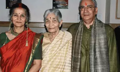 Bollywood News: ਇਸ ਮਸ਼ਹੂਰ ਅਦਾਕਾਰਾ ਨੇ 60 ਦੀ ਉਮਰ ਵਿੱਚ ਕੀਤਾ ਵਿਆਹ, ਫ਼ਿਲਮੀ ਹੈ ਲਵ ਸਟੋਰੀ