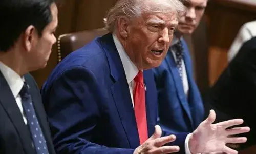 ਟਰੰਪ ਨੇ ਵੈਨੇਜ਼ੁਏਲਾ ਦੇ ਹਵਾਈ ਖੇਤਰ ਨੂੰ ਪੂਰੀ ਤਰ੍ਹਾਂ ਬੰਦ ਕਰਨ ਦਾ ਕੀਤਾ ਐਲਾਨ