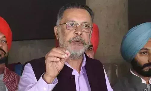 ਪੰਜਾਬ ਦੇ ਕੈਬਨਿਟ ਮੰਤਰੀ ਡਾ: ਬਲਬੀਰ ਸਿੰਘ ਨੇ ਕੈਨੇਡਾ ਵਿੱਚ ਪੰਜਾਬੀ ਨੌਜਵਾਨਾਂ ਦੇ ਭਵਿੱਖ ’ਚ ਖ਼ਤਰੇ ਨੂੰ ਲੈ ਕਿ ਕੇਂਦਰ ਸਰਕਾਰ ਨੂੰ ਪਾਇਆ ਘੇਰਾ