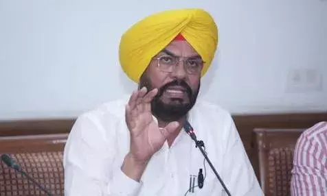 ਵਿਧਾਇਕ ਕੁਲਦੀਪ ਧਾਲੀਵਾਲ ਨੇ BJP ਮਹਿਲਾ ਵਿੰਗ ਨੂੰ ਦਿੱਤਾ ਕਟਾਖਸ਼ੀ ਸੰਦੇਸ਼ ਕਿਹਾ ਪਹਿਲਾਂ ਦੇਵੋ 15 ਲੱਖ ਦਾ ਹਿਸਾਬ