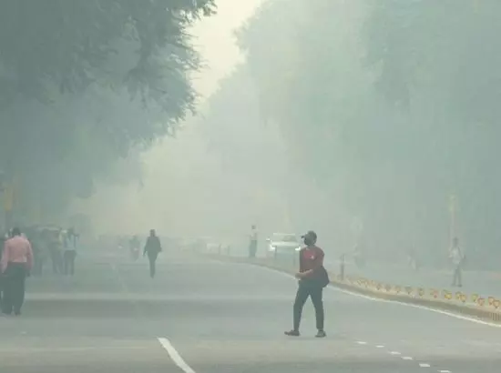 ਦਿੱਲੀ ਹਵਾ ਪ੍ਰਦੂਸ਼ਣ: ਹਵਾ ਜ਼ਹਿਰੀਲੀ, AQI 447 ਤੇ ਪਹੁੰਚਿਆ, ਸਾਹ ਲੈਣਾ ਮੁਸ਼ਕਲ ਦਿੱਲੀ ਹਵਾ ਪ੍ਰਦੂਸ਼ਣ: ਹਵਾ ਜ਼ਹਿਰੀਲੀ, AQI 447 ਤੇ ਪਹੁੰਚਿਆ, ਸਾਹ ਲੈਣਾ ਮੁਸ਼ਕਲ