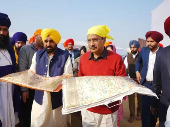 ਜੇ ਇੱਕ ਪੈਸੇ ਦੀ ਵੀ ਬੇਈਮਾਨੀ ਕੀਤੀ ਹੋਵੇ ਤਾਂ ਗੁਰੂ ਸਾਹਿਬ ਦੀ ਸਜ਼ਾ ਲਈ ਤਿਆਰ ਹਾਂ ਜੇ ਇੱਕ ਪੈਸੇ ਦੀ ਵੀ ਬੇਈਮਾਨੀ ਕੀਤੀ ਹੋਵੇ ਤਾਂ ਗੁਰੂ ਸਾਹਿਬ ਦੀ ਸਜ਼ਾ ਲਈ ਤਿਆਰ ਹਾਂ