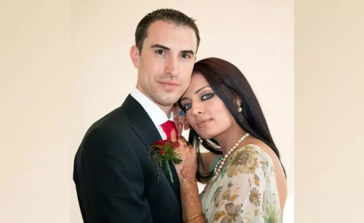 Celina Jaitly: ਅਦਾਕਾਰਾ ਸੇਲਿਨਾ ਜੇਟਲੀ ਦਾ ਹੋਇਆ ਤਲਾਕ, ਪਤੀ ਤੇ ਲਾਏ ਗੰਭੀਰ ਇਲਜ਼ਾਮ Celina Jaitly: ਅਦਾਕਾਰਾ ਸੇਲਿਨਾ ਜੇਟਲੀ ਦਾ ਹੋਇਆ ਤਲਾਕ, ਪਤੀ ਤੇ ਲਾਏ ਗੰਭੀਰ ਇਲਜ਼ਾਮ