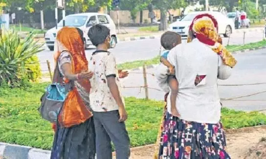 ਤਿੰਨ ਲੱਖ ’ਚ ਵੇਚਿਆ ਜਿਗਰ ਦਾ ਟੋਟਾ, ਪੁਲਿਸ ਨੇ ਬੱਚਾ ਚੋਰ ਗਿਰੋਹ ਕੀਤਾ ਗ੍ਰਿਫਤਾਰ ਤਿੰਨ ਲੱਖ ’ਚ ਵੇਚਿਆ ਜਿਗਰ ਦਾ ਟੋਟਾ, ਪੁਲਿਸ ਨੇ ਬੱਚਾ ਚੋਰ ਗਿਰੋਹ ਕੀਤਾ ਗ੍ਰਿਫਤਾਰ