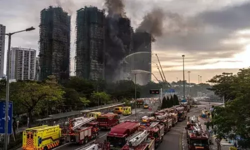 ਹਾਂਗ ਕਾਂਗ : ਇਮਾਰਤ ਨੂੰ ਲੱਗੀ ਅੱਗ ਵਿਚ ਹੁਣ ਤੱਕ 44 ਮੌਤਾਂ, 279 ਲਾਪਤਾ