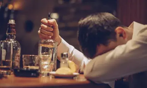 Health News: ਸ਼ਰਾਬ ਪੀਣ ਨਾਲ ਸਰੀਰ ਵਿੱਚ ਕਿਹੜੀਆਂ ਕਮੀਆਂ ਆਉਂਦੀਆਂ ਹਨ, ਜਾਣੋ ਕੀ ਕਹਿੰਦੇ ਮਾਹਰ