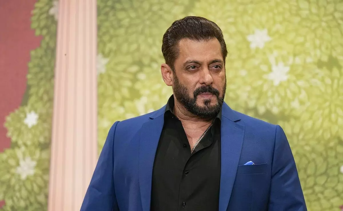 Salman Khan: ਪਾਨ ਮਸਾਲੇ ਦੀ ਐਡ ਕਰਨ ਤੇ ਘਿਰੇ ਸਲਮਾਨ ਖਾਨ, ਮਾਮਲੇ ਵਿੱਚ ਹੁਣ ਦਿੱਤੀ ਸਫ਼ਾਈ Salman Khan: ਪਾਨ ਮਸਾਲੇ ਦੀ ਐਡ ਕਰਨ ਤੇ ਘਿਰੇ ਸਲਮਾਨ ਖਾਨ, ਮਾਮਲੇ ਵਿੱਚ ਹੁਣ ਦਿੱਤੀ ਸਫ਼ਾਈ