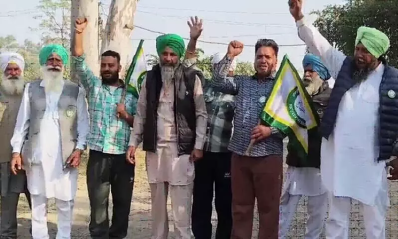 ਪ੍ਰੀਪੇਡ ਸਮਾਰਟ ਮੀਟਰਾਂ ਦੇ ਵਿਰੋਧ ’ਚ BKU ਏਕਤਾ ਸੰਘਰਸ਼ ਦਾ ਰੋਸ, ਪਿੰਡਾਂ ਤੋਂ ਮੀਟਰ ਲਾਹ ਕੇ ਬਿਜਲੀ ਘਰ ਕੀਤੇ ਜਮਾਂ