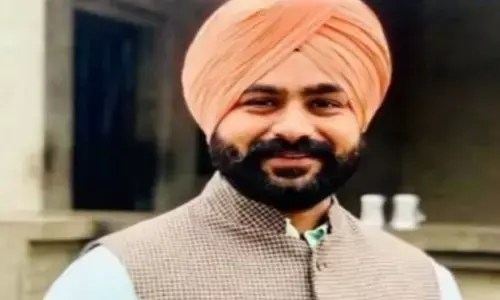 ਕੈਨੇਡਾ ਅਤੇ ਅਮਰੀਕਾ ਵਿਚ ਹੌਲਨਾਕ ਟਰੱਕ ਹਾਦਸੇ ਕੈਨੇਡਾ ਅਤੇ ਅਮਰੀਕਾ ਵਿਚ ਹੌਲਨਾਕ ਟਰੱਕ ਹਾਦਸੇ