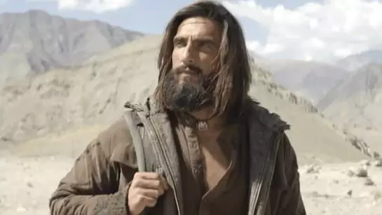 Dhurandhar: ਬਾਲੀਵੁੱਡ ਅਭਿਨੇਤਾ ਰਣਵੀਰ ਸਿੰਘ ਦੀ ਸ਼ਾਨਦਾਰ ਵਾਪਸੀ, ਧੁਰੰਦਰ ਬਣ ਕੇ ਦਿੱਤਾ ਕਮਾਲ Dhurandhar: ਬਾਲੀਵੁੱਡ ਅਭਿਨੇਤਾ ਰਣਵੀਰ ਸਿੰਘ ਦੀ ਸ਼ਾਨਦਾਰ ਵਾਪਸੀ, ਧੁਰੰਦਰ ਬਣ ਕੇ ਦਿੱਤਾ ਕਮਾਲ