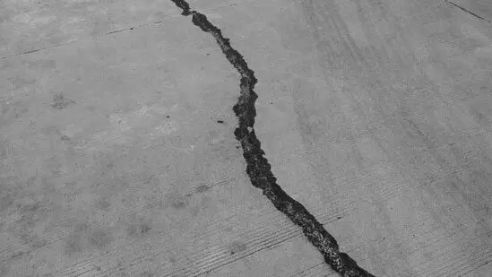 Earthquake: 7.6 ਤੀਬਰਤਾ ਦੇ ਭੂਚਾਲ ਨੇ ਹਿਲਾਈ ਧਰਤੀ Earthquake: 7.6 ਤੀਬਰਤਾ ਦੇ ਭੂਚਾਲ ਨੇ ਹਿਲਾਈ ਧਰਤੀ