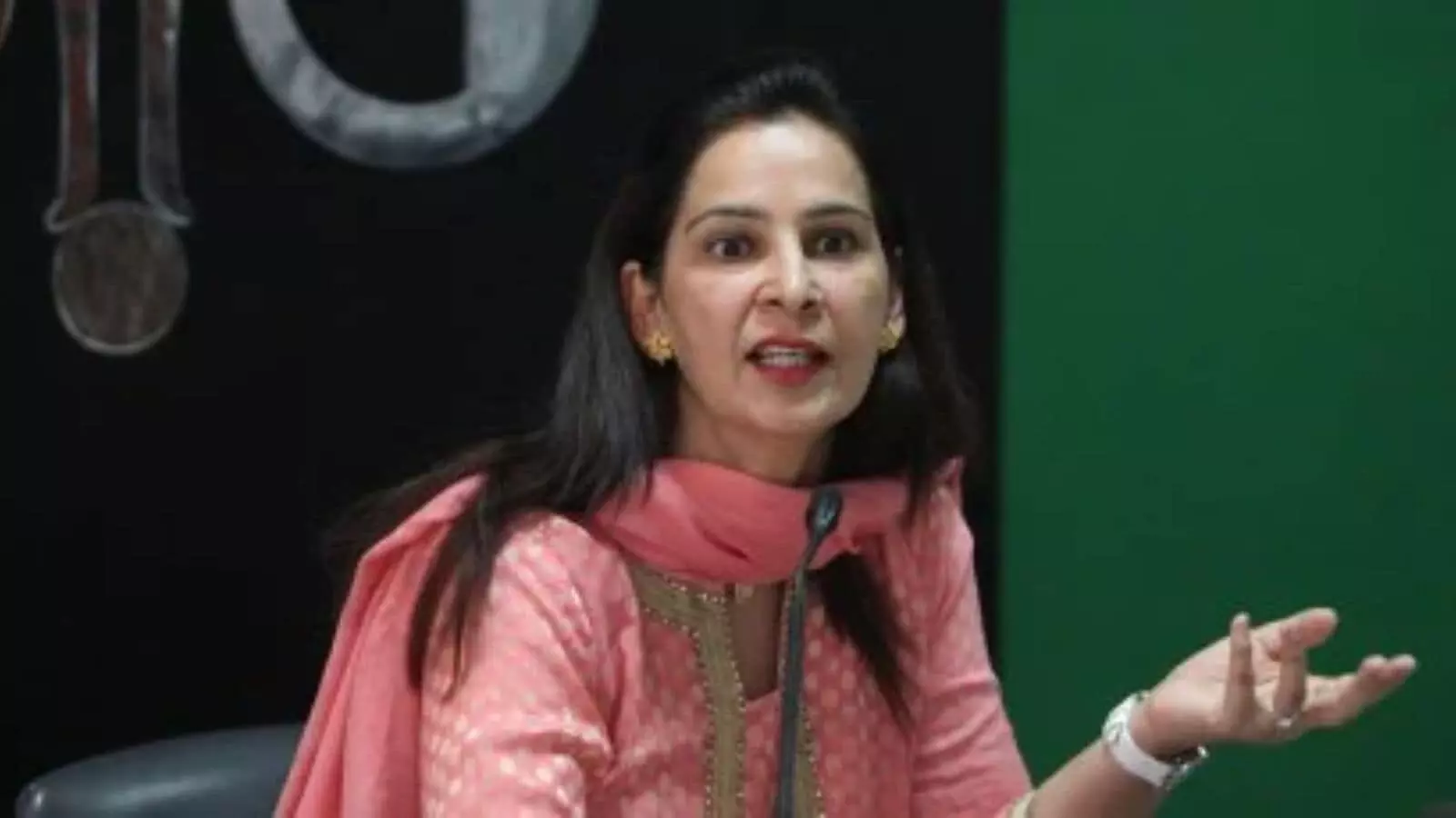 Navjot Kaur Sidhu: ਨਵਜੋਤ ਕੌਰ ਸਿੱਧੂ ਨੂੰ ਪਾਰਟੀ ਵਿੱਚੋਂ ਕੀਤਾ ਗਿਆ ਮੁਅੱਤਲ Navjot Kaur Sidhu: ਨਵਜੋਤ ਕੌਰ ਸਿੱਧੂ ਨੂੰ ਪਾਰਟੀ ਵਿੱਚੋਂ ਕੀਤਾ ਗਿਆ ਮੁਅੱਤਲ