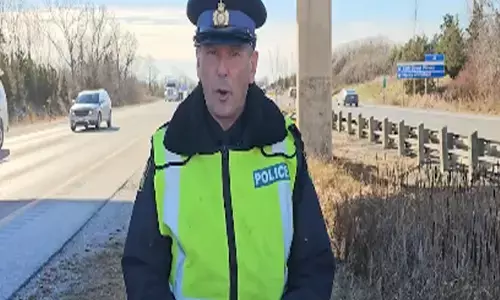 ਟੋਰਾਂਟੋ : ਹਾਈਵੇਅ 400 ’ਤੇ ਹੌਲਨਾਕ ਹਾਦਸਾ, 2 ਹਲਾਕ ਟੋਰਾਂਟੋ : ਹਾਈਵੇਅ 400 ’ਤੇ ਹੌਲਨਾਕ ਹਾਦਸਾ, 2 ਹਲਾਕ