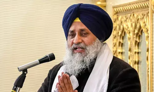 ਸੁਖਬੀਰ ਸਿੰਘ ਬਾਦਲ ਦੇ ਗਿੱਦੜਬਾਹਾ ਤੋਂ 2027 ਦੀ ਚੋਣ ਲੜਨ ਦੇ ਫ਼ੈਸਲੇ ਦੇ ਕਈ ਅਰਥ ਹਨ ਸੁਖਬੀਰ ਸਿੰਘ ਬਾਦਲ ਦੇ ਗਿੱਦੜਬਾਹਾ ਤੋਂ 2027 ਦੀ ਚੋਣ ਲੜਨ ਦੇ ਫ਼ੈਸਲੇ ਦੇ ਕਈ ਅਰਥ ਹਨ