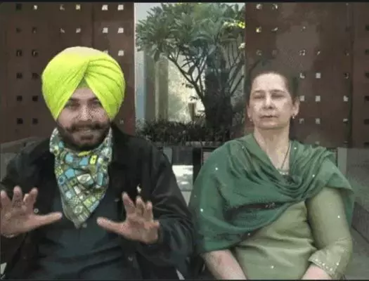 ਡਾ. ਨਵਜੋਤ ਕੌਰ ਸਿੱਧੂ ਦੇ ਬਿਆਨਾਂ ਨੇ ਕਾਂਗਰਸ ਨੂੰ ਮੁਸ਼ਕਲ ਚ ਫ਼ਸਾਇਆ ਡਾ. ਨਵਜੋਤ ਕੌਰ ਸਿੱਧੂ ਦੇ ਬਿਆਨਾਂ ਨੇ ਕਾਂਗਰਸ ਨੂੰ ਮੁਸ਼ਕਲ ਚ ਫ਼ਸਾਇਆ