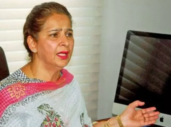 ਪੰਜਾਬ ਕਾਂਗਰਸ ਵਿੱਚ ਭੂਚਾਲ: ਰਾਜਾ ਵੜਿੰਗ ਭ੍ਰਿਸ਼ਟ, ਗ੍ਰਿਫ਼ਤਾਰੀ ਤੋਂ ਬਚਣ ਲਈ ਮੁੱਖ ਮੰਤਰੀ ਦੇ ਪੈਰ ਚੱਟ ਰਿਹਾ ਹੈ, ਨਵਜੋਤ ਕੌਰ ਸਿੱਧੂ ਪੰਜਾਬ ਕਾਂਗਰਸ ਵਿੱਚ ਭੂਚਾਲ: ਰਾਜਾ ਵੜਿੰਗ ਭ੍ਰਿਸ਼ਟ, ਗ੍ਰਿਫ਼ਤਾਰੀ ਤੋਂ ਬਚਣ ਲਈ ਮੁੱਖ ਮੰਤਰੀ ਦੇ ਪੈਰ ਚੱਟ ਰਿਹਾ ਹੈ, ਨਵਜੋਤ ਕੌਰ ਸਿੱਧੂ