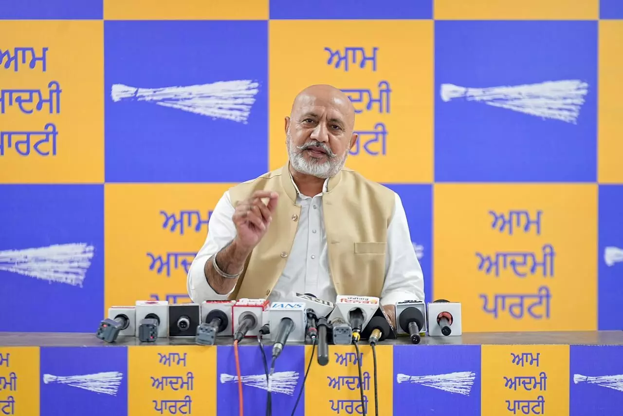 ਆਪ ਦਾ ਕਾਂਗਰਸ ਨੂੰ ਸਵਾਲ: 500 ਕਰੋੜ ਅਤੇ 350 ਕਰੋੜ ਦੇ ਖੇਡ ਦੀ ਅਸਲ ਕਹਾਣੀ ਕੀ ਹੈ? ਆਪ ਦਾ ਕਾਂਗਰਸ ਨੂੰ ਸਵਾਲ: 500 ਕਰੋੜ ਅਤੇ 350 ਕਰੋੜ ਦੇ ਖੇਡ ਦੀ ਅਸਲ ਕਹਾਣੀ ਕੀ ਹੈ?