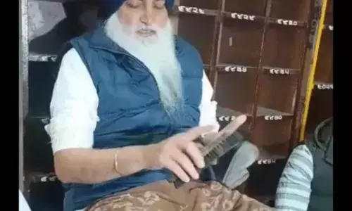 ਅਕਾਲੀ ਆਗੂ ਵਿਰਸਾ ਸਿੰਘ ਵਲਟੋਹਾ ਸਮੇਤ ਪੰਜ ਸ਼ਖਸੀਅਤਾਂ ਨੇ ਭੁਗਤੀ ਧਾਰਮਿਕ ਸਜ਼ਾ ਅਕਾਲੀ ਆਗੂ ਵਿਰਸਾ ਸਿੰਘ ਵਲਟੋਹਾ ਸਮੇਤ ਪੰਜ ਸ਼ਖਸੀਅਤਾਂ ਨੇ ਭੁਗਤੀ ਧਾਰਮਿਕ ਸਜ਼ਾ