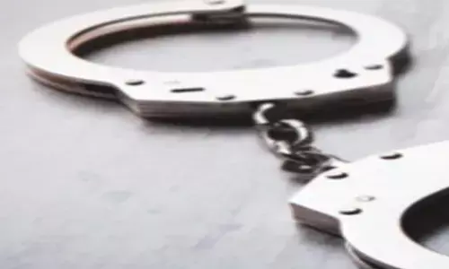 ਅਮਰੀਕਾ : ਪੰਜਾਬੀ ਟਰੱਕ ਡਰਾਈਵਰ ਦਾ ਕਤਲ, ਸਾਬਕਾ ਪਤਨੀ ਗ੍ਰਿਫ਼ਤਾਰ ਅਮਰੀਕਾ : ਪੰਜਾਬੀ ਟਰੱਕ ਡਰਾਈਵਰ ਦਾ ਕਤਲ, ਸਾਬਕਾ ਪਤਨੀ ਗ੍ਰਿਫ਼ਤਾਰ