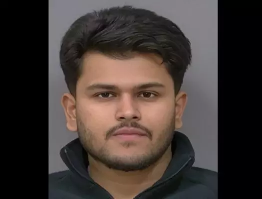 ਕੈਨੇਡਾ ਵਿੱਚ ਸ਼ਰਮਨਾਕ ਕਾਰਾ: ਭਾਰਤੀ ਮੂਲ ਦਾ ਵਿਅਕਤੀ ਗ੍ਰਿਫ਼ਤਾਰ ਕੈਨੇਡਾ ਵਿੱਚ ਸ਼ਰਮਨਾਕ ਕਾਰਾ: ਭਾਰਤੀ ਮੂਲ ਦਾ ਵਿਅਕਤੀ ਗ੍ਰਿਫ਼ਤਾਰ