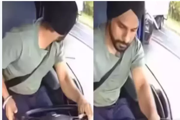 ਹਰਜਿੰਦਰ ਸਿੰਘ ਸਣੇ 37 ਪੰਜਾਬੀ ਟਰੱਕ ਡਰਾਈਵਰ ਮੁੜ ਘਿਰੇ ਹਰਜਿੰਦਰ ਸਿੰਘ ਸਣੇ 37 ਪੰਜਾਬੀ ਟਰੱਕ ਡਰਾਈਵਰ ਮੁੜ ਘਿਰੇ