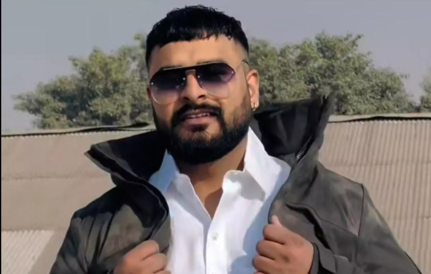 Punjab News: ਅਬੋਹਰ ਵਿੱਚ ਪੇਸ਼ੀ ਭੁਗਤਨ ਆਏ ਨੌਜਵਾਨ ਦਾ ਗੋਲੀਆਂ ਮਾਰ ਕਤਲ Punjab News: ਅਬੋਹਰ ਵਿੱਚ ਪੇਸ਼ੀ ਭੁਗਤਨ ਆਏ ਨੌਜਵਾਨ ਦਾ ਗੋਲੀਆਂ ਮਾਰ ਕਤਲ