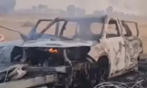 ਰਾਜਸਥਾਨ ਦੇ ਹਨੂੰਮਾਨਗੜ੍ਹ ਵਿੱਚ ਹਿੰਸਕ ਪ੍ਰਦਰਸ਼ਨ: ਕਾਂਗਰਸੀ ਵਿਧਾਇਕ ਜ਼ਖਮੀ, ਵਾਹਨਾਂ ਨੂੰ ਲਗਾਈ ਅੱਗ