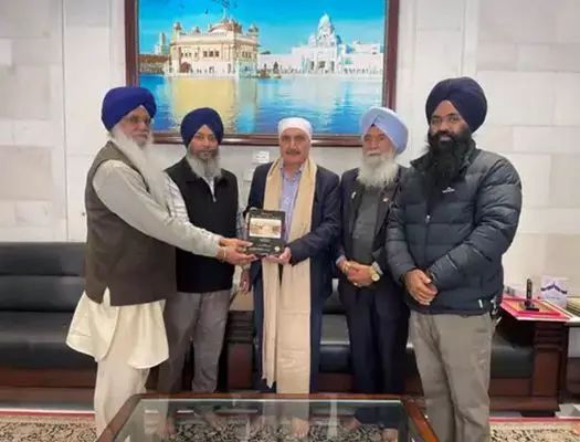 ਬ੍ਰਿਟਿਸ਼ ਕੋਲੰਬੀਆ ਦੇ ਸਪੀਕਰ ਰਾਜ ਚੌਹਾਨ ਦਾ ਹਰਿਮੰਦਰ ਸਾਹਿਬ ਦੌਰਾ ਬ੍ਰਿਟਿਸ਼ ਕੋਲੰਬੀਆ ਦੇ ਸਪੀਕਰ ਰਾਜ ਚੌਹਾਨ ਦਾ ਹਰਿਮੰਦਰ ਸਾਹਿਬ ਦੌਰਾ