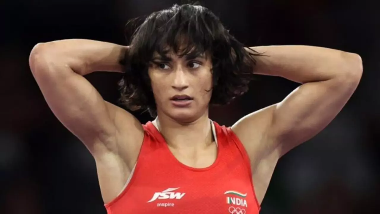 Vinesh Phogat: ਕੁਸ਼ਤੀ ਸਟਾਰ ਵਿਨੇਸ਼ ਫੋਗਾਟ ਨੇ ਮਾਰਿਆ ਯੂ ਟਰਨ, ਸੰਨਿਆਸ ਦਾ ਫੈਸਲਾ ਲਿਆ ਵਾਪਸ