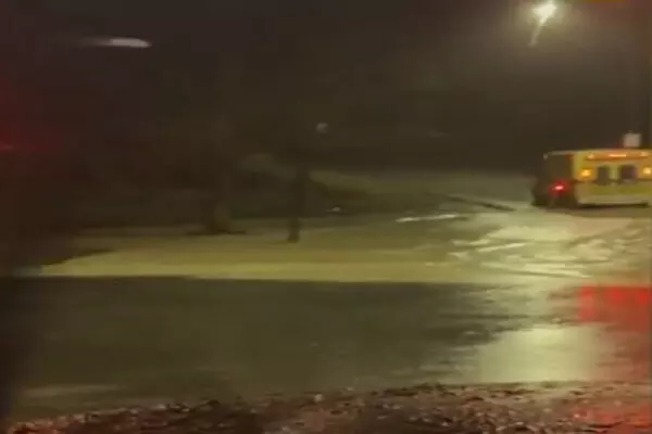 ਅਮਰੀਕਾ ਅਤੇ ਕੈਨੇਡਾ ਵਿਚ ਹੜ੍ਹਾਂ ਦਾ ਕਹਿਰ ਅਮਰੀਕਾ ਅਤੇ ਕੈਨੇਡਾ ਵਿਚ ਹੜ੍ਹਾਂ ਦਾ ਕਹਿਰ