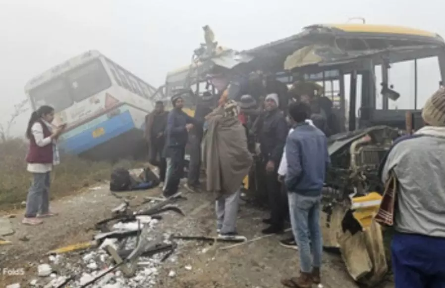 Accident News: ਧੁੰਦ ਦਾ ਕਹਿਰ- ਸਕੂਲ ਬੱਸ ਦੀ ਰੋਡਵੇਜ਼ ਨਾਲ ਜ਼ਬਰਦਸਤ ਟੱਕਰ