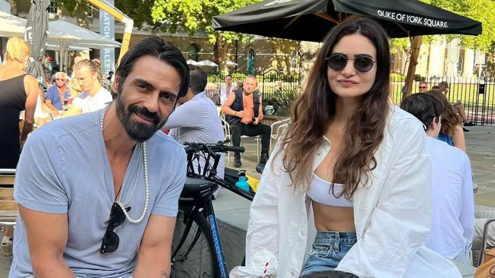 Arjun Rampal: ਮਸ਼ਹੂਰ ਐਕਟਰ ਅਰਜੁਨ ਰਾਮਪਾਲ 53 ਦੀ ਉਮਰ ਚ ਕਰੇਗਾ ਵਿਆਹ, ਵਿਦੇਸ਼ ਪ੍ਰੇਮਿਕਾ ਨਾਲ ਕੀਤੀ ਮੰਗਣੀ Arjun Rampal: ਮਸ਼ਹੂਰ ਐਕਟਰ ਅਰਜੁਨ ਰਾਮਪਾਲ 53 ਦੀ ਉਮਰ ਚ ਕਰੇਗਾ ਵਿਆਹ, ਵਿਦੇਸ਼ ਪ੍ਰੇਮਿਕਾ ਨਾਲ ਕੀਤੀ ਮੰਗਣੀ