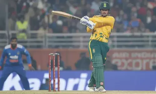 IND Vs SA: ਭਾਰਤ ਨੇ ਦੱਖਣੀ ਅਫ਼ਰੀਕਾ ਨੂੰ 7 ਵਿਕਟਾਂ ਤੋਂ ਦਿੱਤੀ ਕਰਾਰੀ ਮਾਤ, ਸੀਰੀਜ਼ ਵਿੱਚ ਨਿਕਲਿਆ ਅੱਗੇ IND Vs SA: ਭਾਰਤ ਨੇ ਦੱਖਣੀ ਅਫ਼ਰੀਕਾ ਨੂੰ 7 ਵਿਕਟਾਂ ਤੋਂ ਦਿੱਤੀ ਕਰਾਰੀ ਮਾਤ, ਸੀਰੀਜ਼ ਵਿੱਚ ਨਿਕਲਿਆ ਅੱਗੇ