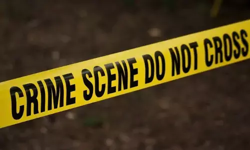 Crime News: ਔਰਤ ਨੇ ਆਪਣੀ 8 ਸਾਲਾ ਮਾਸੂਮ ਬੱਚੀ ਨੂੰ ਚੌਥੀ ਮੰਜ਼ਿਲ ਤੋਂ ਹੇਠਾਂ ਸੁੱਟਿਆ, ਮੌਤ