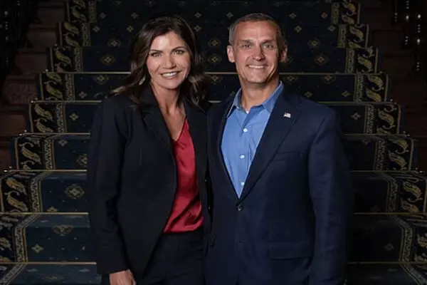 ਅਮਰੀਕਾ : ਗੈਰਕਾਨੂੰਨੀ ਪ੍ਰਵਾਸੀਆਂ ਨੂੰ ਡਿਪੋਰਟ ਕਰ ਰਹੇ ਮਹਿਕਮੇ ਵਿਚ ਘਪਲਾ ਅਮਰੀਕਾ : ਗੈਰਕਾਨੂੰਨੀ ਪ੍ਰਵਾਸੀਆਂ ਨੂੰ ਡਿਪੋਰਟ ਕਰ ਰਹੇ ਮਹਿਕਮੇ ਵਿਚ ਘਪਲਾ