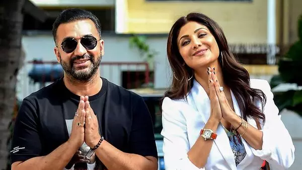 Shilpa Shetty: ਬਾਲੀਵੁੱਡ ਅਦਾਕਾਰਾ ਸ਼ਿਲਪਾ ਸ਼ੈੱਟੀ ਦੇ ਘਰ ਇਨਕਮ ਟੈਕਸ ਦੀ ਛਾਪੇਮਾਰੀ Shilpa Shetty: ਬਾਲੀਵੁੱਡ ਅਦਾਕਾਰਾ ਸ਼ਿਲਪਾ ਸ਼ੈੱਟੀ ਦੇ ਘਰ ਇਨਕਮ ਟੈਕਸ ਦੀ ਛਾਪੇਮਾਰੀ