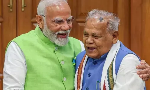 India: ਨਵਜੋਤ ਕੌਰ ਸਿੱਧੂ ਤੋਂ ਬਾਅਦ ਇੱਕ ਹੋਰ ਆਗੂ ਦਾ ਬਿਆਨ, ਕਿਹਾ - ਸਾਰੇ MP ਤੇ ਵਿਧਾਇਕ ਜਨਤਾ ਦੇ ਪੈਸੇ ਵਿੱਚੋਂ..