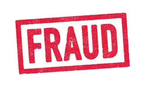 ਯੂਕੇ ਜਾਣ ਲਈ ਦਿਤੀ ਟਿਕਟ ਤੇ ਅਮਰੀਕੀ ਡਾਲਰ ਏਅਰਪੋਰਟ ਜਾ ਕੇ ਨਿਕਲੇ  ਨਕਲੀ