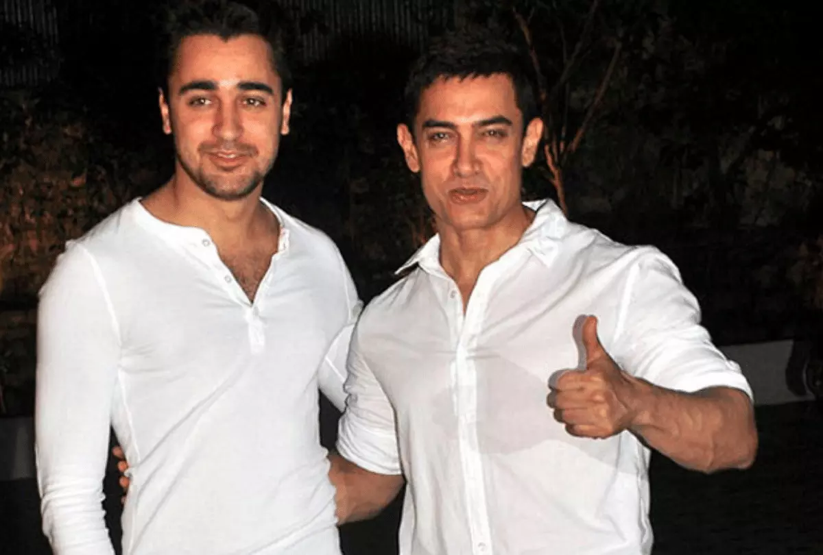 Aamir Khan: ਆਮਿਰ ਖਾਨ ਦਾ ਭਾਣਜਾ ਪੈਸੇ ਪੈਸੇ ਲਈ ਹੋਇਆ ਮੋਹਤਾਜ, ਹੋ ਗਿਆ ਗ਼ਰੀਬ Aamir Khan: ਆਮਿਰ ਖਾਨ ਦਾ ਭਾਣਜਾ ਪੈਸੇ ਪੈਸੇ ਲਈ ਹੋਇਆ ਮੋਹਤਾਜ, ਹੋ ਗਿਆ ਗ਼ਰੀਬ