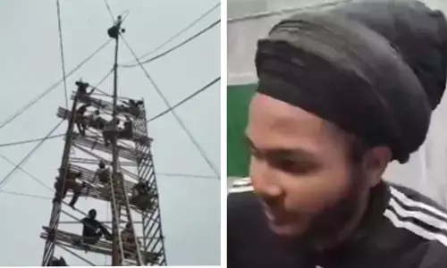 Punjab News: ਨਿਸ਼ਾਨ ਸਾਹਿਬ ਦਾ ਚੋਲਾ ਚੜਾਉਂਦੇ ਹੋਏ ਸੇਵਾਦਾਰ 90 ਫੁੱਟ ਉਚਾਈ ਤੇ ਫਸਿਆ, ਫ਼ੌਜ ਨੇ ਹੇਠਾਂ ਉਤਾਰਿਆ