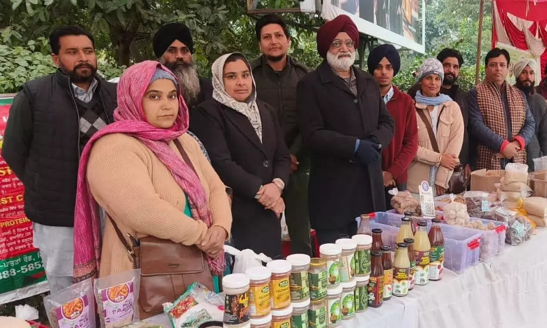 ‘ਨਵੇਂ ਸਾਲ ’ਚ ਵੀ ਉਮੀਦਾਂ ਤੇ ਖਰੀ ਉੱਤਰੇਗੀ Pahal Mandi, DC Sangrur ਦੀ ਅਗਵਾਈ ’ਚ ਮੁਹਿੰਮ ਦੀ ਸ਼ੁਰੂਆਤ ‘ਨਵੇਂ ਸਾਲ ’ਚ ਵੀ ਉਮੀਦਾਂ ਤੇ ਖਰੀ ਉੱਤਰੇਗੀ Pahal Mandi, DC Sangrur ਦੀ ਅਗਵਾਈ ’ਚ ਮੁਹਿੰਮ ਦੀ ਸ਼ੁਰੂਆਤ