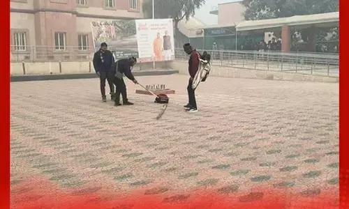 Mau Railway Station: ਮੁੰਬਈ ਜਾਣ ਵਾਲੀ ਟ੍ਰੇਨ ਚ ਬੰਬ ਦੀ ਖ਼ਬਰ ਨਾਲ ਮਚੀ ਅਫਰਾ-ਤਫਰੀ