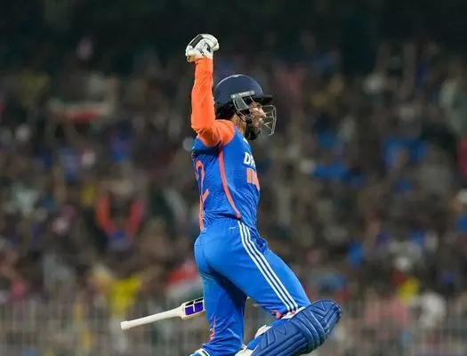 Big blow to Team India: ਵਿਸ਼ਵ ਕੱਪ ਤੋਂ ਪਹਿਲਾਂ ਤਿਲਕ ਵਰਮਾ ਟੀ-20 ਸੀਰੀਜ਼ ਤੋਂ ਬਾਹਰ Big blow to Team India: ਵਿਸ਼ਵ ਕੱਪ ਤੋਂ ਪਹਿਲਾਂ ਤਿਲਕ ਵਰਮਾ ਟੀ-20 ਸੀਰੀਜ਼ ਤੋਂ ਬਾਹਰ