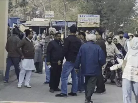 Kharar SDM office ਨੂੰ ਬੰਬ ਨਾਲ ਉਡਾਉਣ ਦੀ ਧਮਕੀ Kharar SDM office ਨੂੰ ਬੰਬ ਨਾਲ ਉਡਾਉਣ ਦੀ ਧਮਕੀ