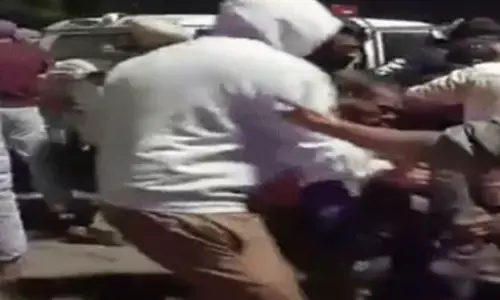 Fury of a high-speed Audi: ਡਿਵਾਈਡਰ ਤੇ ਰੇਹੜੀਆਂ ਤੇ ਜਾ ਚੜ੍ਹੀ, ਮੌਤ, 15 ਜ਼ਖ਼ਮੀ