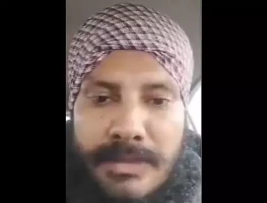 Farmer suicide live- ਕਿਸਾਨ ਨੇ ਪਤਨੀ ਅਤੇ ਪੁੱਤਰ ਸਾਹਮਣੇ ਲਾਈਵ ਹੋ ਕੇ ਕੀਤੀ ਖੁਦਕੁਸ਼ੀ Farmer suicide live- ਕਿਸਾਨ ਨੇ ਪਤਨੀ ਅਤੇ ਪੁੱਤਰ ਸਾਹਮਣੇ ਲਾਈਵ ਹੋ ਕੇ ਕੀਤੀ ਖੁਦਕੁਸ਼ੀ