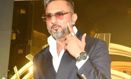 Honey Singh: ਰੈਪਰ ਹਨੀ ਸਿੰਘ ਨੇ ਪਾਰ ਕੀਤੀਆਂ ਬੇਸ਼ਰਮੀ ਦੀਆਂ ਹੱਦਾਂ, ਲਾਈਵ ਸ਼ੋਅ ਚ ਬੋਲੀਆਂ ਅਸ਼ਲੀਲ ਗੱਲਾਂ, ਵੀਡੀਓ ਵਾਇਰਲ