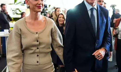 Katy Perry Justin Trudeau: ਕੈਟੀ ਪੈਰੀ ਤੇ ਜਸਟਿਨ ਟਰੂਡੋ ਇਕੱਠੇ ਆਏ ਨਜ਼ਰ, ਜੋੜੇ ਦਾ ਰੋਮਾਂਟਿਕ ਅੰਦਾਜ਼ ਵਾਇਰਲ