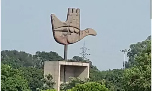 Chandigarh Mayor Election: ਮੇਅਰ ਚੋਣਾਂ ਤੋਂ ਪਹਿਲਾਂ ਚੰਡੀਗੜ੍ਹ ਚ ਗਰਮਾਈ ਸਿਆਸਤ, ਜ਼ੋਰ ਸ਼ੋਰ ਨਾਲ ਚੱਲ ਰਿਹਾ ਚੋਣ ਪ੍ਰਚਾਰ